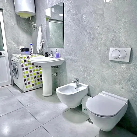 Cozy Urban Apartamento Tirana